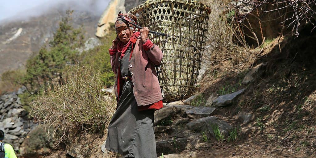 Day 7: NAMCHE BAZAAR to PHAKDING